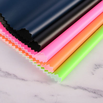 흰색 PU 가죽 의류 54/55' 너비