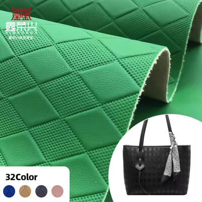 다이아몬드 사각형 곡물 패턴 PVC 가죽 34 색상 1000 야드 MOQ와 100000 미터 생산 용량으로 제공됩니다