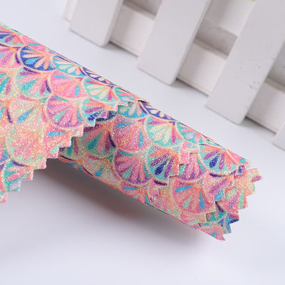 0.5mm 반짝이는 PU 가죽 빗질 수족관 생선 스케일 PU 인위 가죽