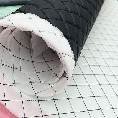 3mm 두꺼운 PVC 쿼티드 스폰지 수레 텍스처 가짜 가죽 반 스크래치 소파에 대한 방수 장식 가구 액세서리