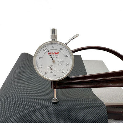 엠보스 된 PVC 0.7/0.9mm 합성 가죽 4 차원 스트레칭