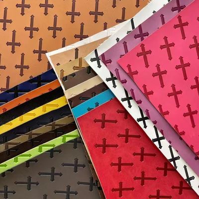 신발 가방 테이블 매트 인조 가죽 직물을 위한 PU 비닐 패션 컬러 체인지 엠보싱 합성 가죽 맞춤 제작