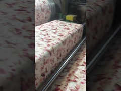 프린트 된 꽃과 사랑에 빠진 다채로운 나비 PVC PU 합성 가짜 가죽 재료